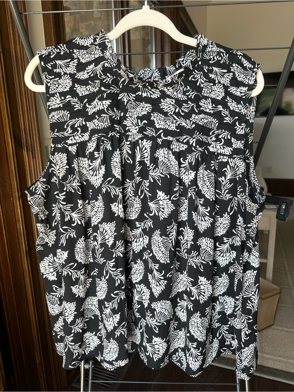 LOFT Black & White Floral Smocked Camisole